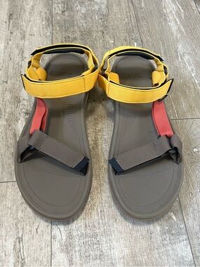TEVA Hurricane XLT2 Sandals Adjustable Hook & Loop Straps Brown Yellow Mens 12